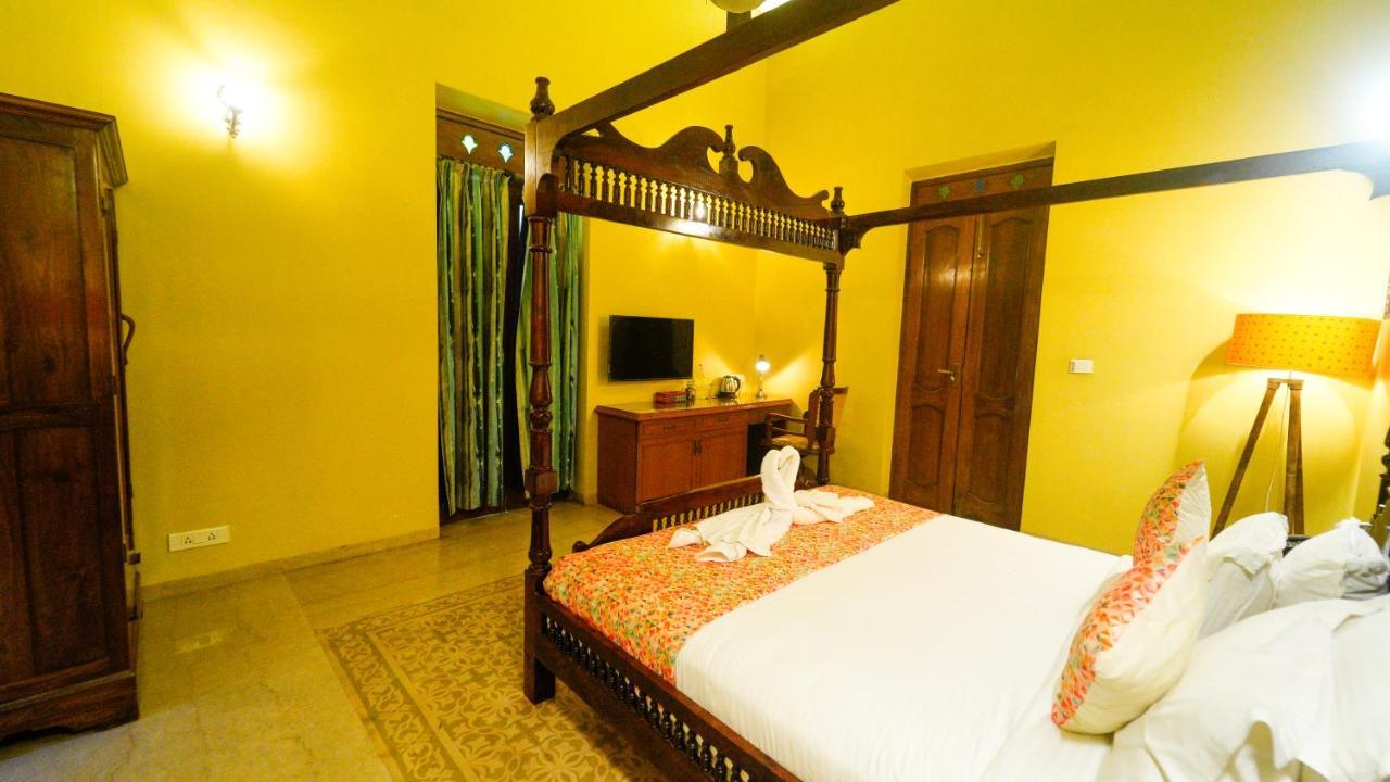 Surya Kiran Heritage Hotel Panaji Luaran gambar