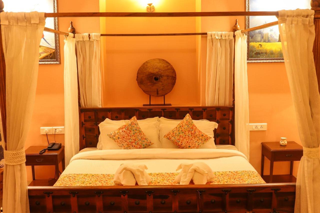 Surya Kiran Heritage Hotel Panaji Luaran gambar