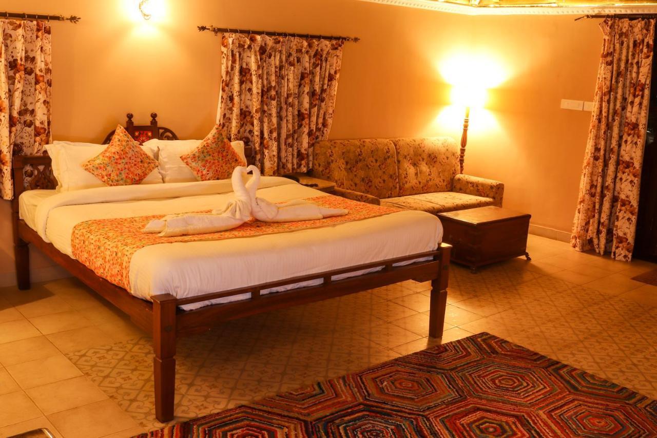 Surya Kiran Heritage Hotel Panaji Luaran gambar