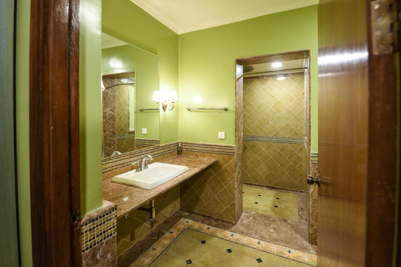 Surya Kiran Heritage Hotel Panaji Luaran gambar