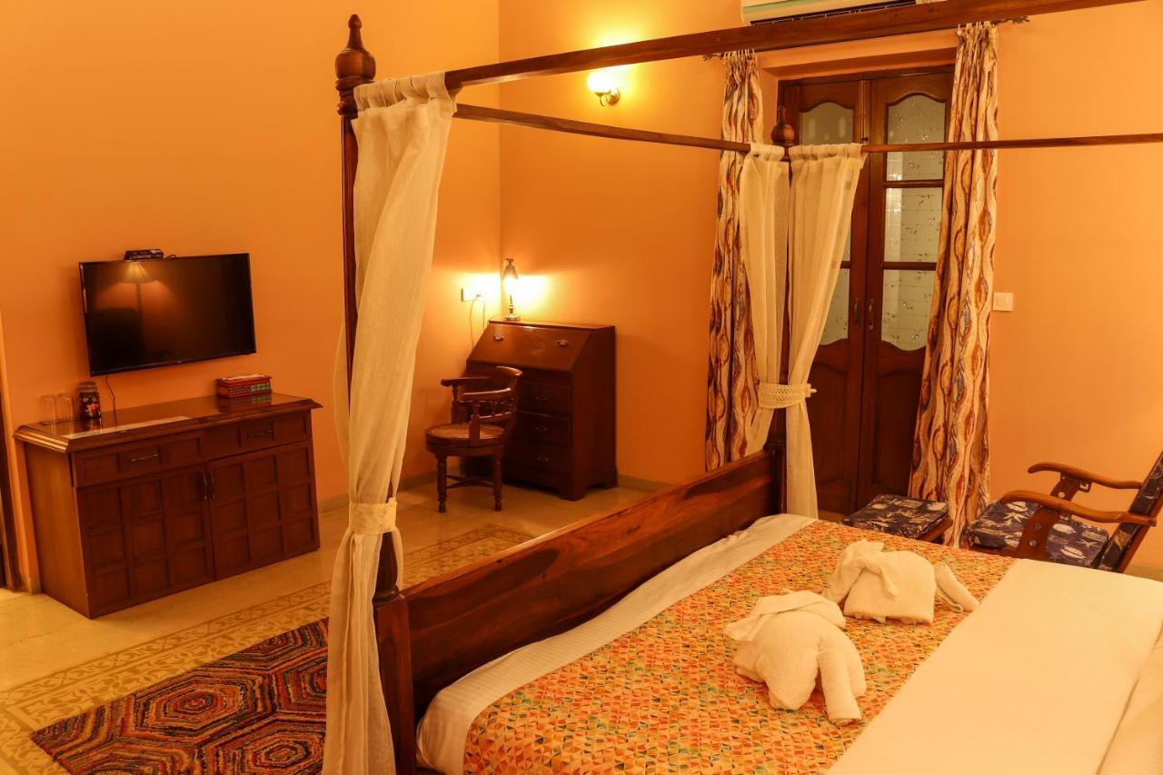 Surya Kiran Heritage Hotel Panaji Luaran gambar