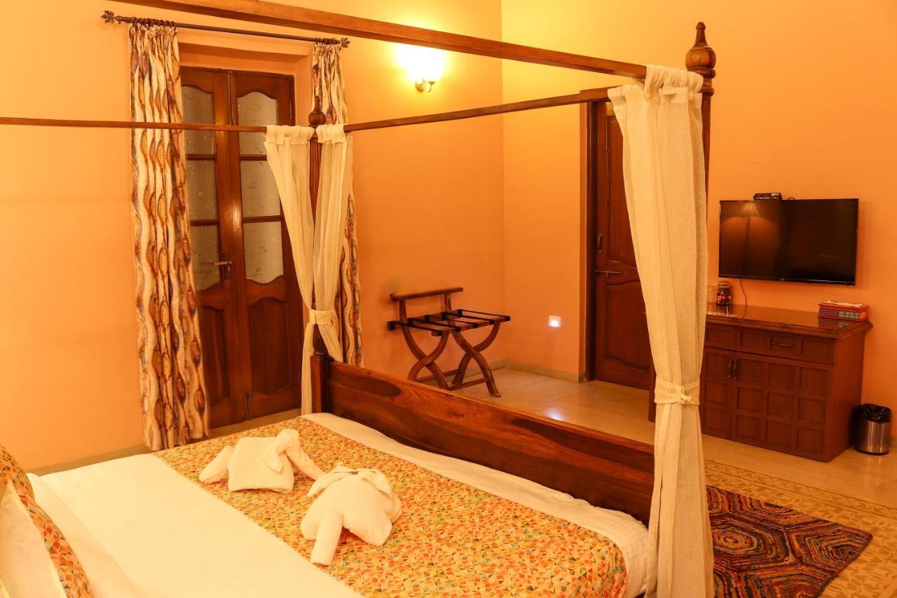 Surya Kiran Heritage Hotel Panaji Luaran gambar